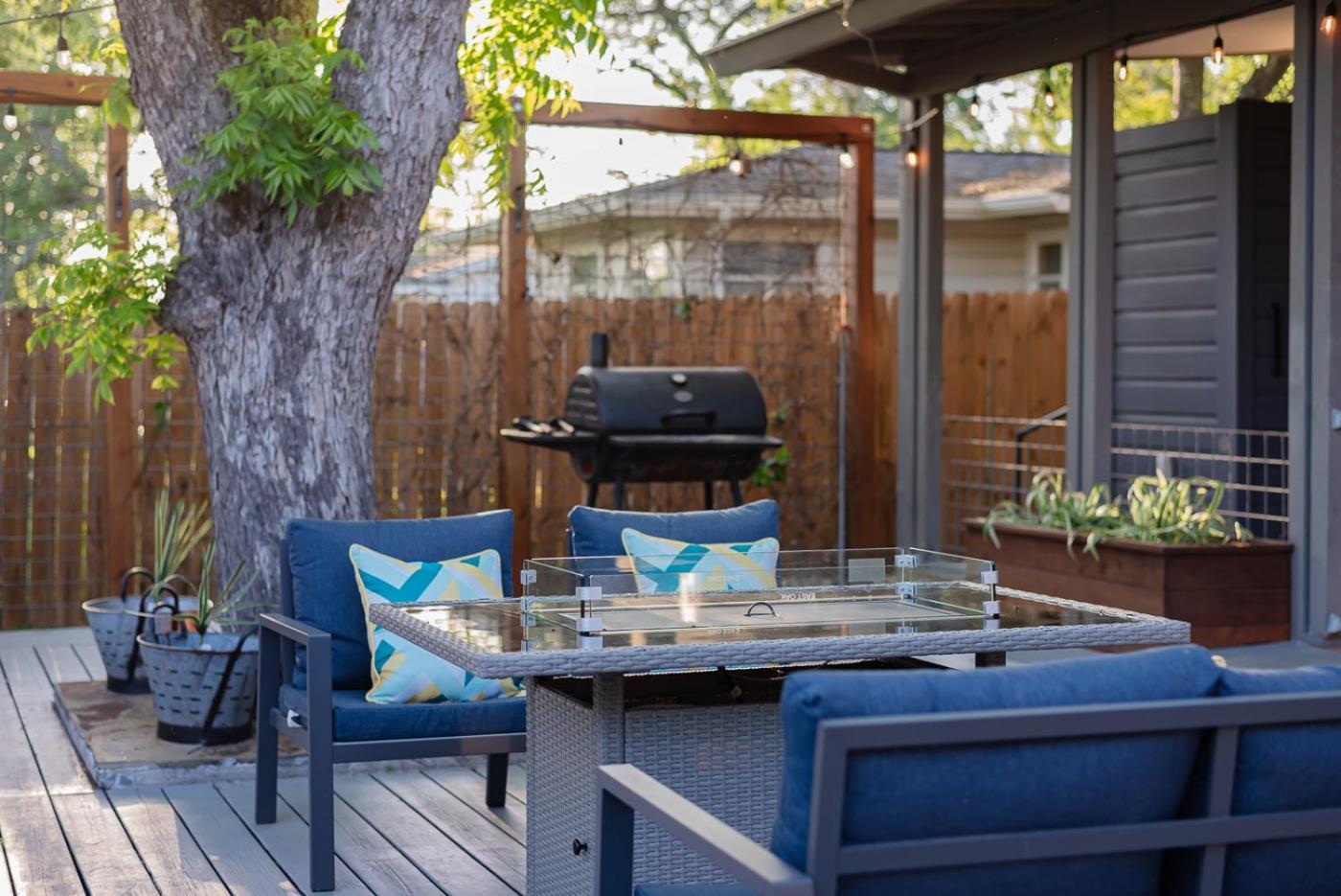 Serene Pool & Firepit In Stunning Home By Airport San Antonio Exterior photo