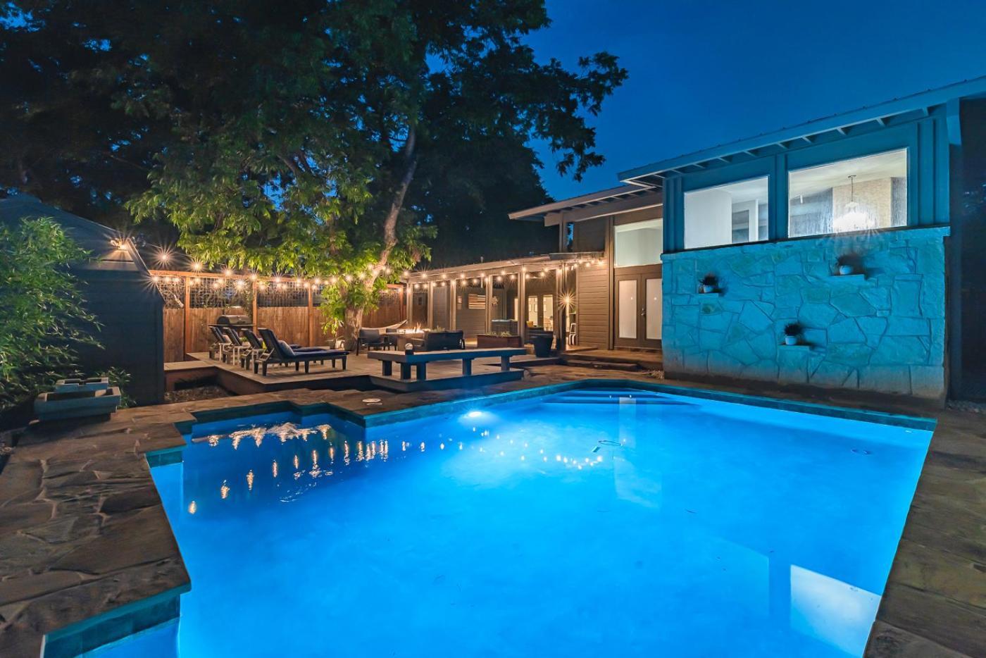 Serene Pool & Firepit In Stunning Home By Airport San Antonio Exterior photo