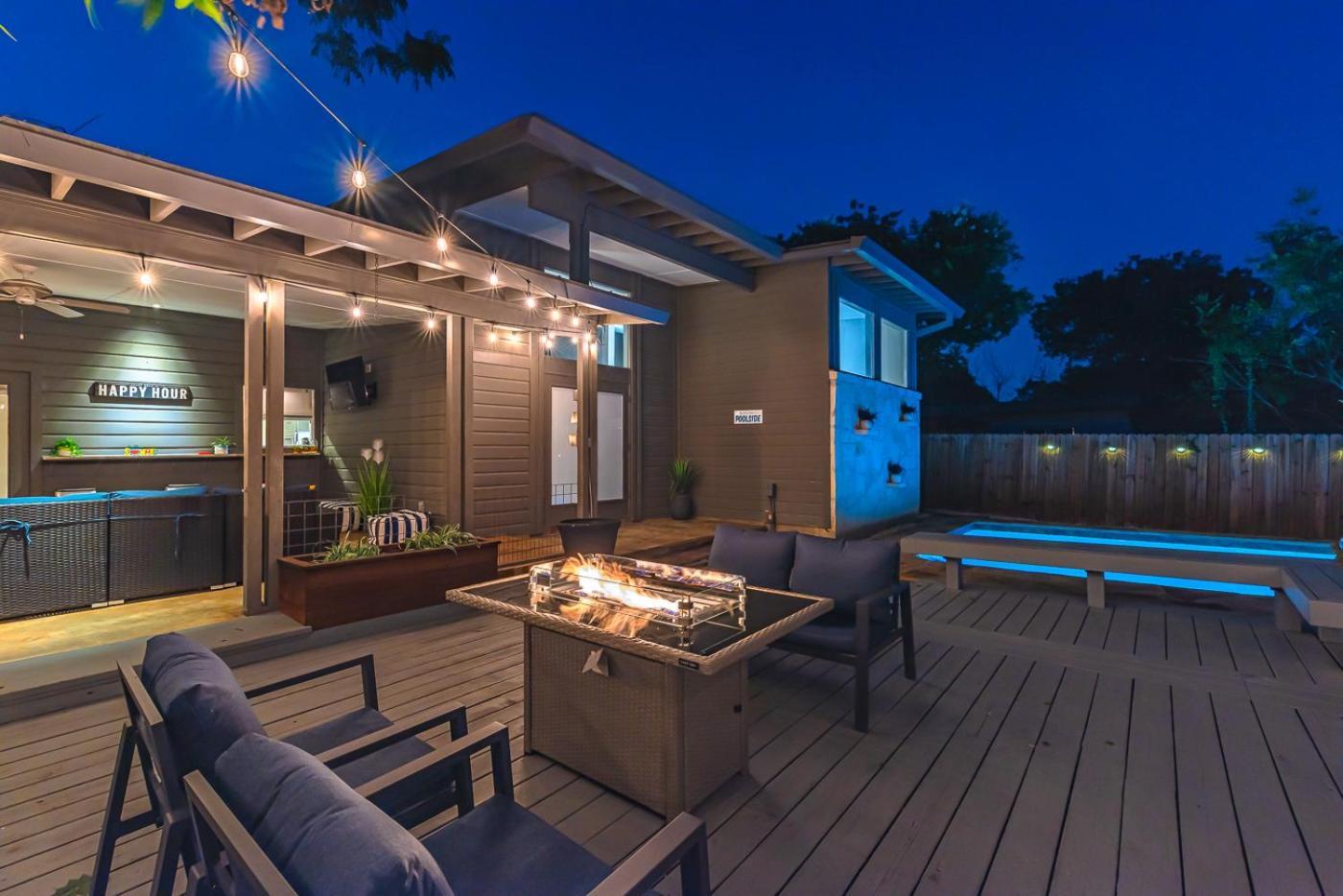 Serene Pool & Firepit In Stunning Home By Airport San Antonio Exterior photo