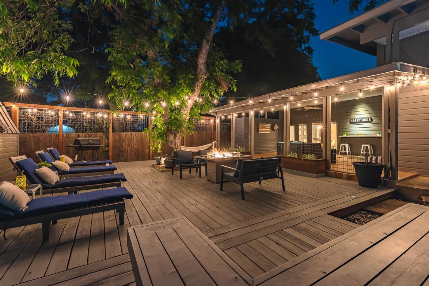 Serene Pool & Firepit In Stunning Home By Airport San Antonio Exterior photo
